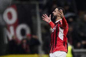 PG电子-税后年薪450万欧跟队：米兰已决定500万欧买断沃克，签约2年