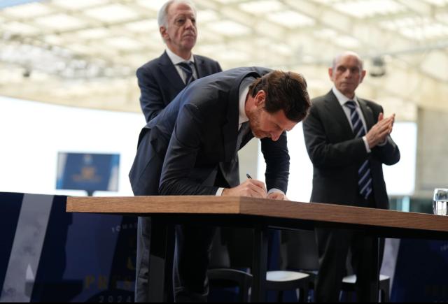 PG电子官方直营-佩佩跟波尔图续约一年？留不留他新主席博阿斯定！