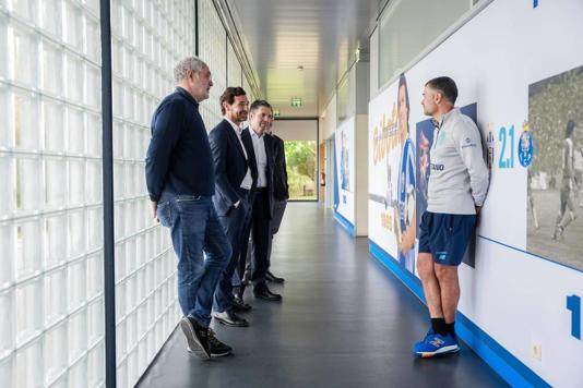 PG电子官方直营-佩佩跟波尔图续约一年？留不留他新主席博阿斯定！