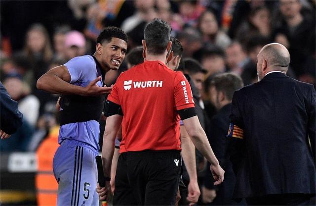 【早报】拒绝爆冷！皇马曼城携手晋级