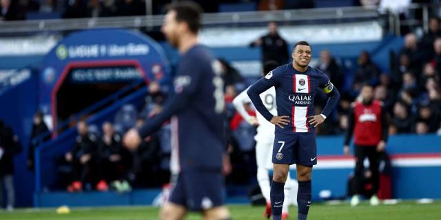 【观察】巴黎小将遭集火攻击 主帅加尔捷揠苗助长