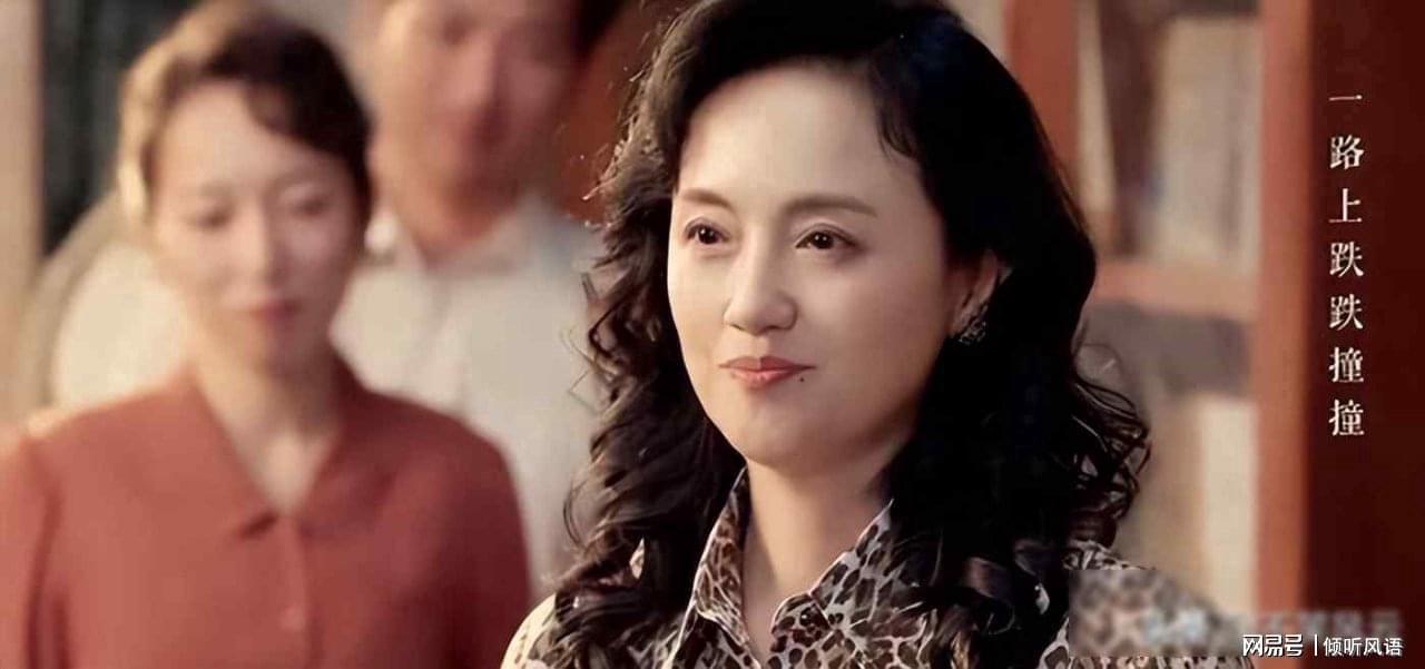 PG电子-朱媛媛去世不到一年,52岁辛柏青现身春晚彩排,恶心的一幕出现了